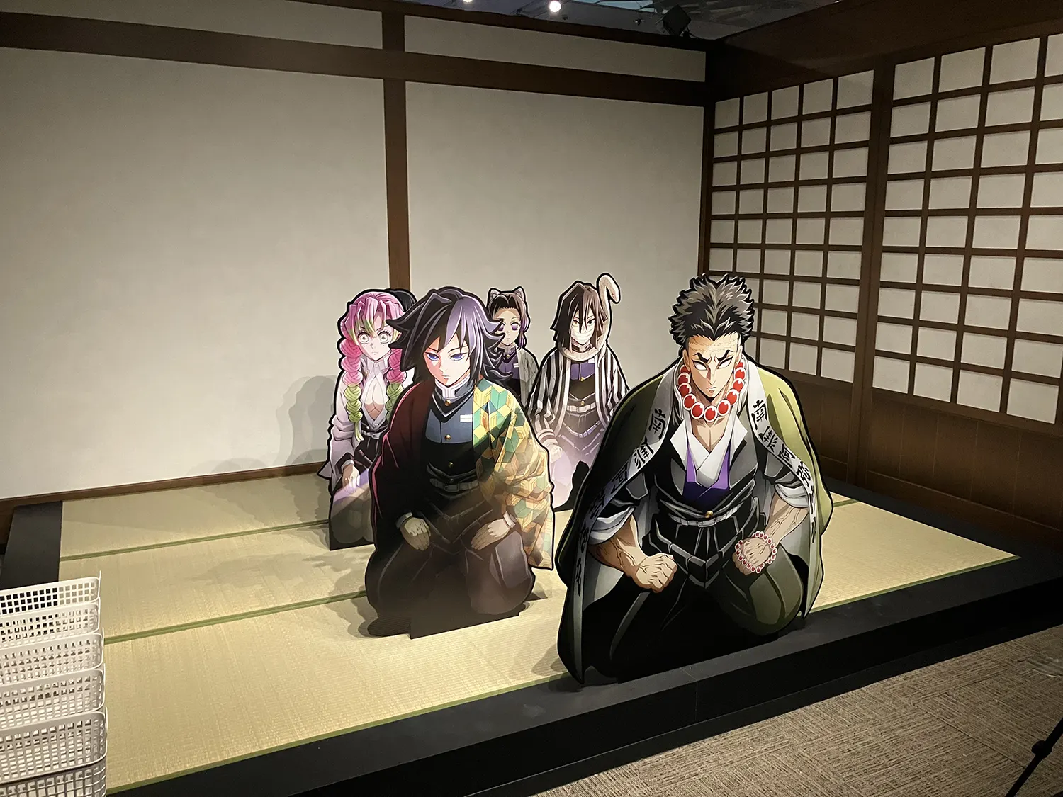 展示内容　②柱稽古編のキービジュアルに入れるフォトスポット