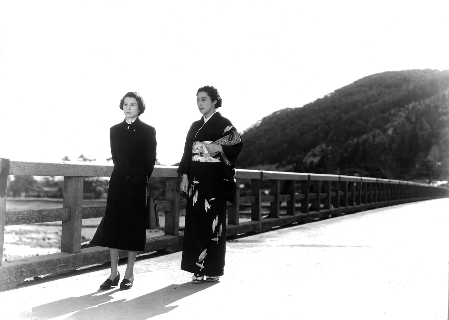 『女の園』