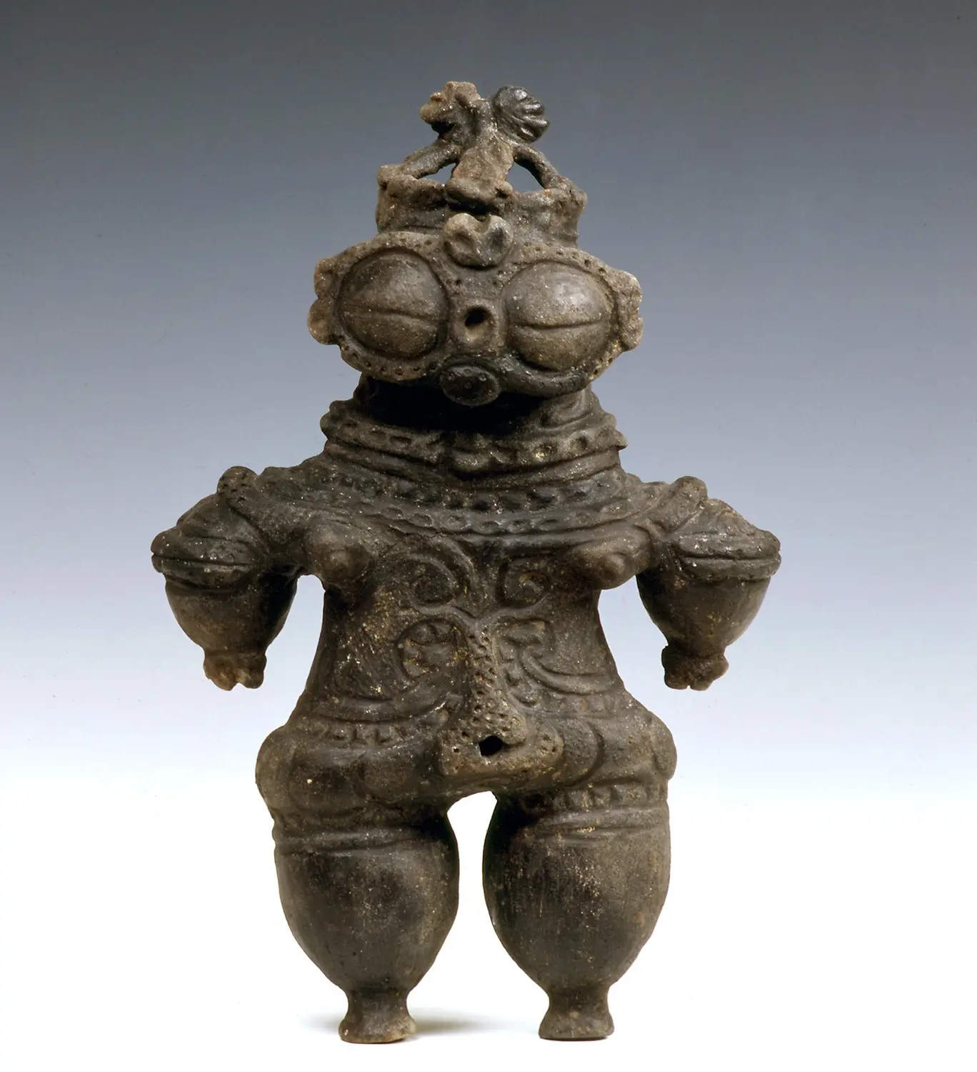 重要文化財 遮光器土偶 文化庁蔵 岩手県立博物館保管 写真提供：岩手県立博物館