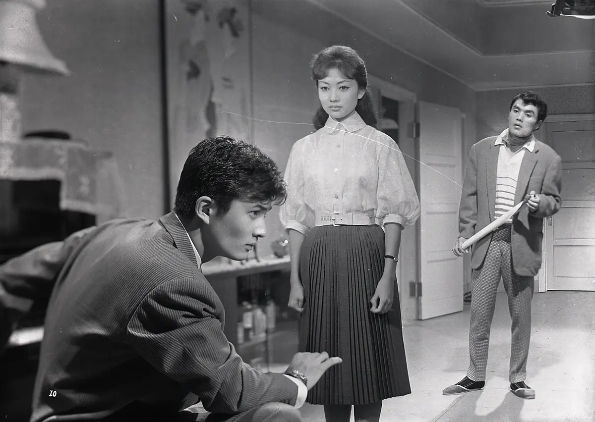 『ギターを持った渡り鳥』